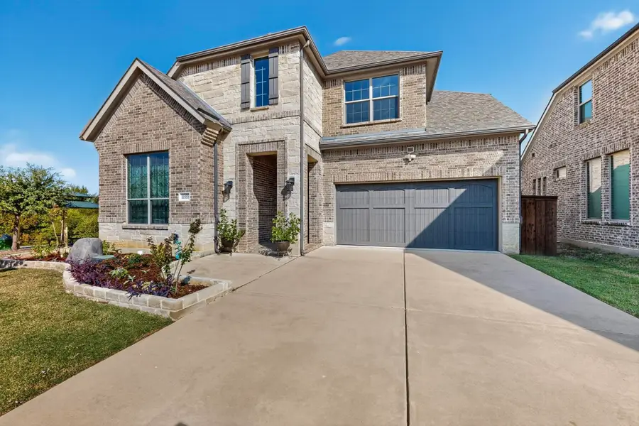 11558 Berry Creek Court, Justin Roanoke, TX 76262 - Image #2