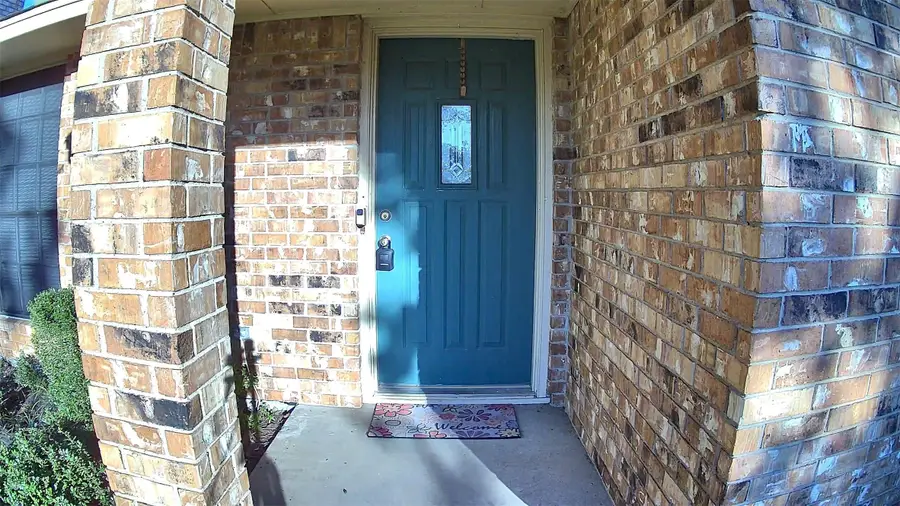 122 Stagecoach Drive, Red Oak, TX 75154 - Image #2