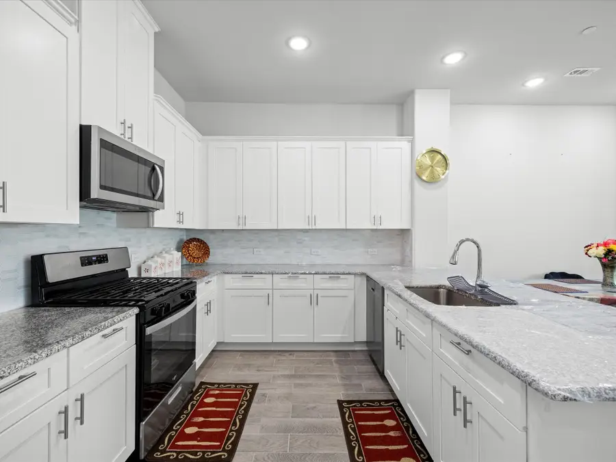 1521 Wittington Place, Farmers Branch, TX 75234 - Image #3