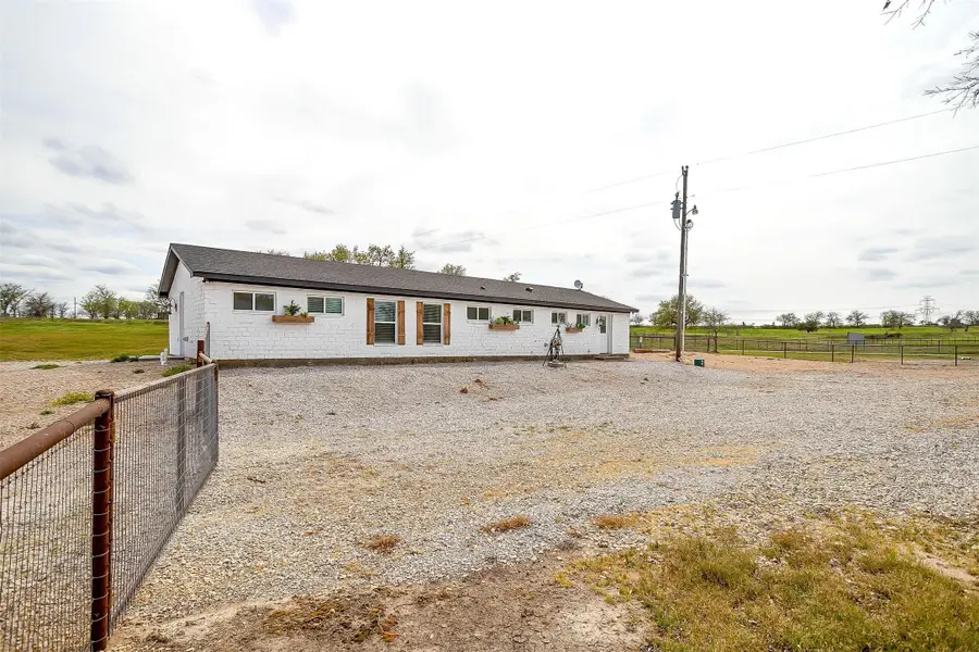 3930 Old Springtown Road, Weatherford, TX 76085 - Image #2