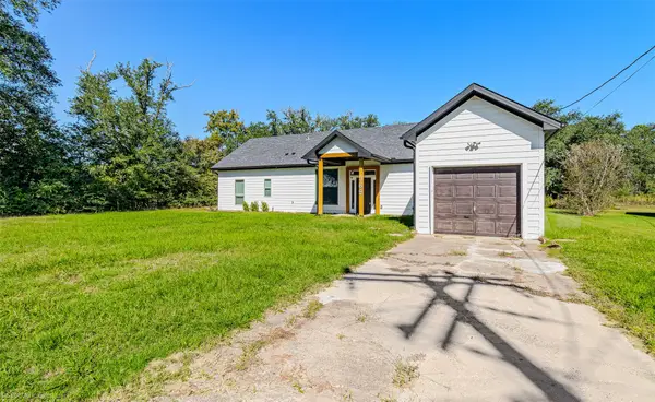 369 Pine Chase Street, Van, TX 75790