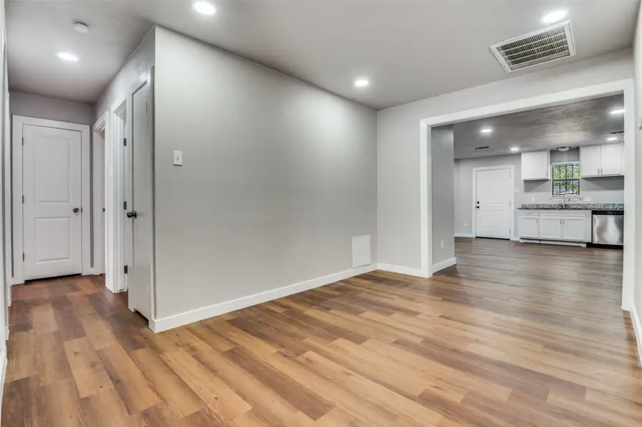 3919 Mehalia Drive, Dallas, TX 75241 - Image #3