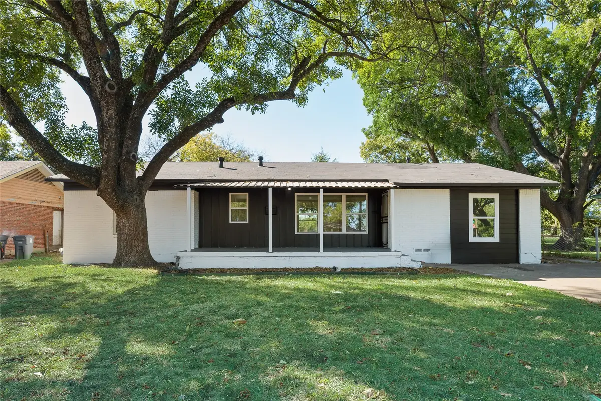 2663 Crest Avenue, Dallas, TX 75216 - Image #1