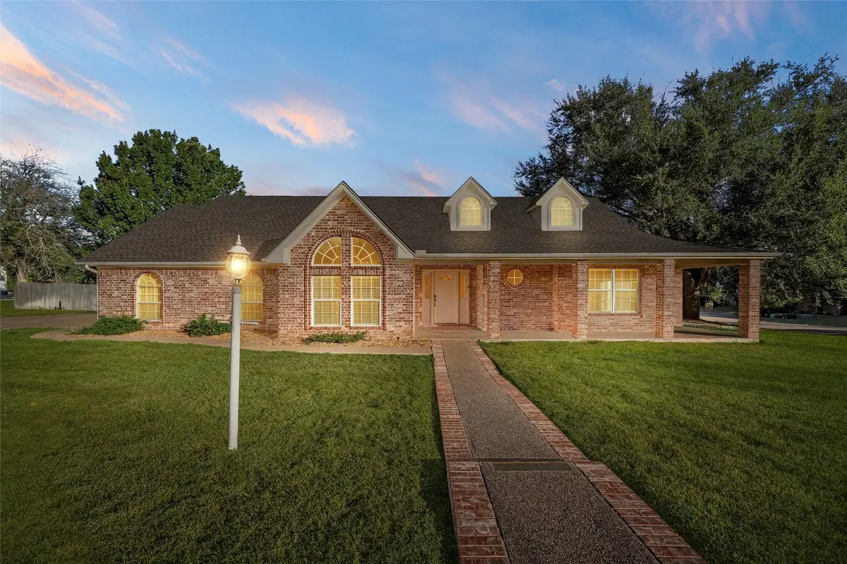 306 Baker Lane, Robinson, TX 76706 - Image #1