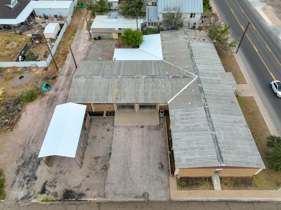 309 N Main Avenue, Monahans, TX 79756 - Image #3