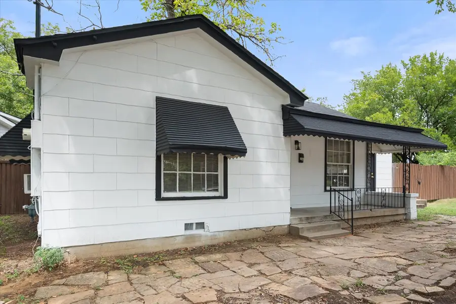 3837B Earl Street, Fort Worth, TX 76111 - Image #2