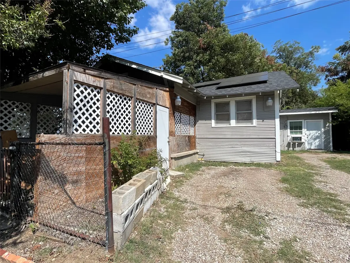 110 N Marlborough Avenue, Dallas, TX 75208 - Image #1