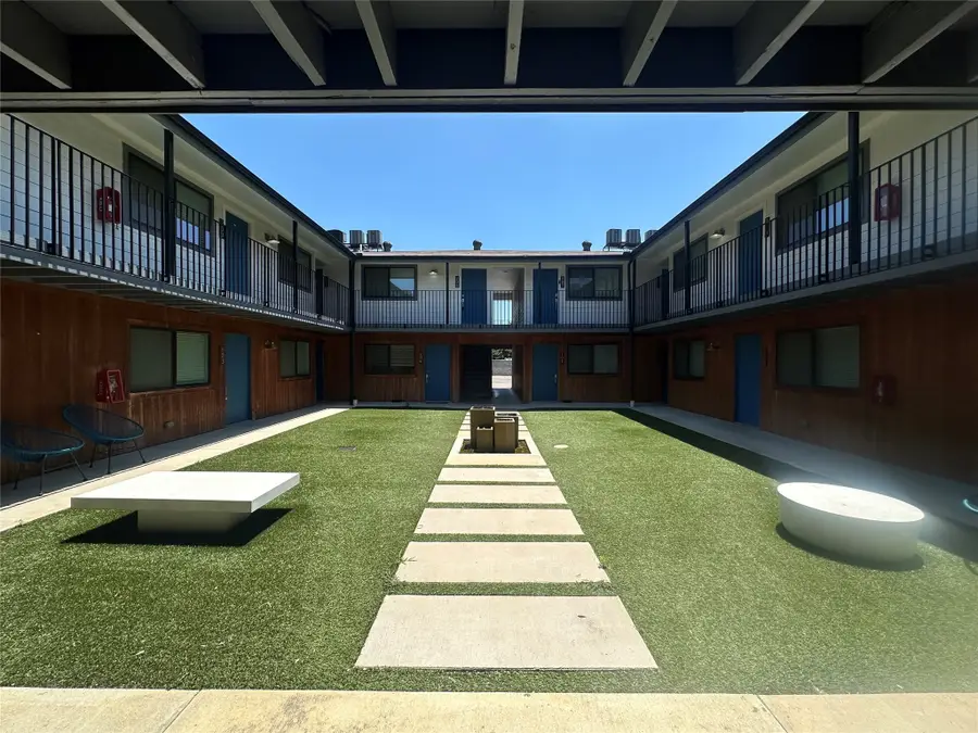 4526 Munger Avenue, Dallas, TX 75204 - Image #3