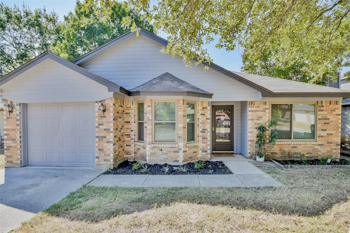 10109 Pack Saddle Trail, Fort Worth, TX 76108 - Image #1