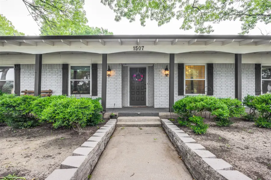 1507 Greenbrier Drive, Sherman, TX 75092 - Image #3