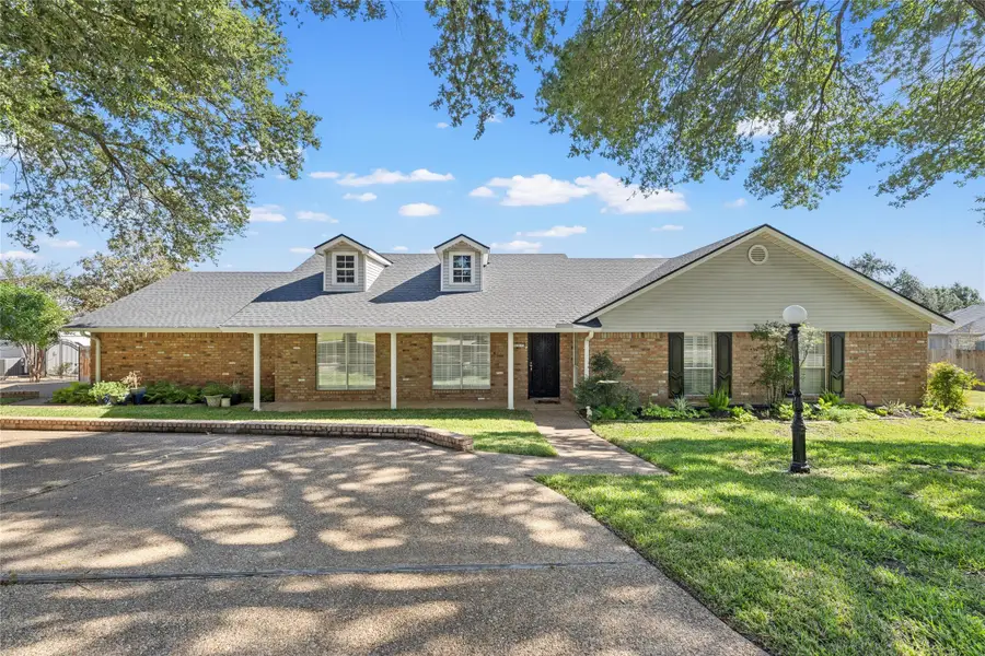 3501 Greenleaf Drive, Waco, TX 76710 - Image #2