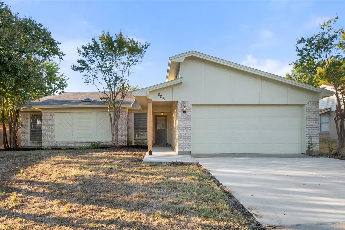 906 Lemontree Court, Arlington, TX 76017 - Image #1