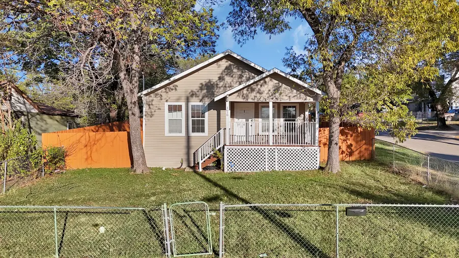 1610 Whitaker Avenue, Dallas, TX 75216 - Image #2
