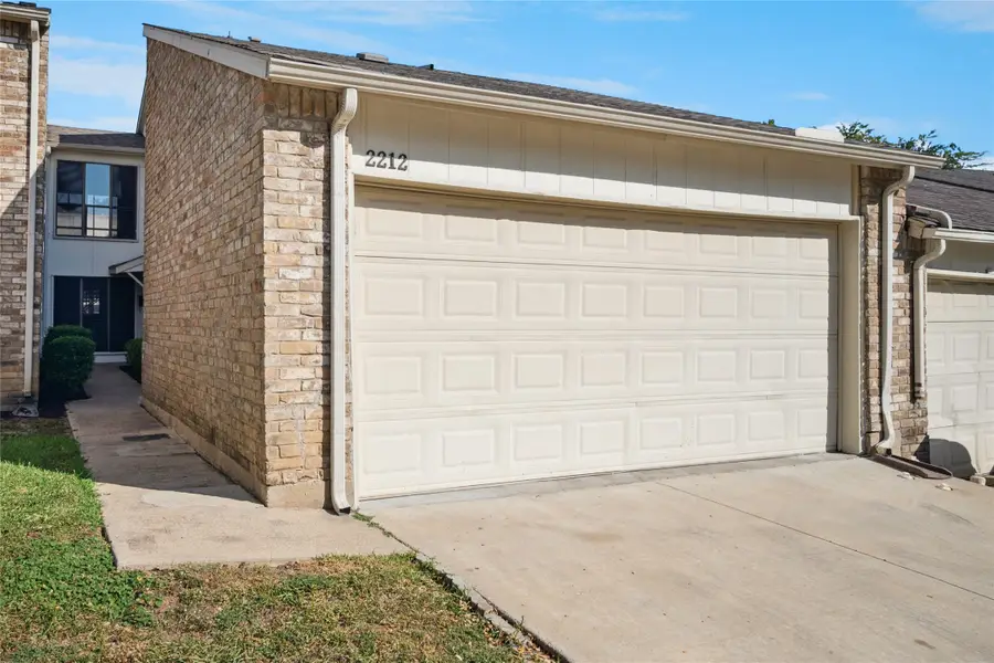 2212 Salem Drive, Carrollton, TX 75006 - Image #2