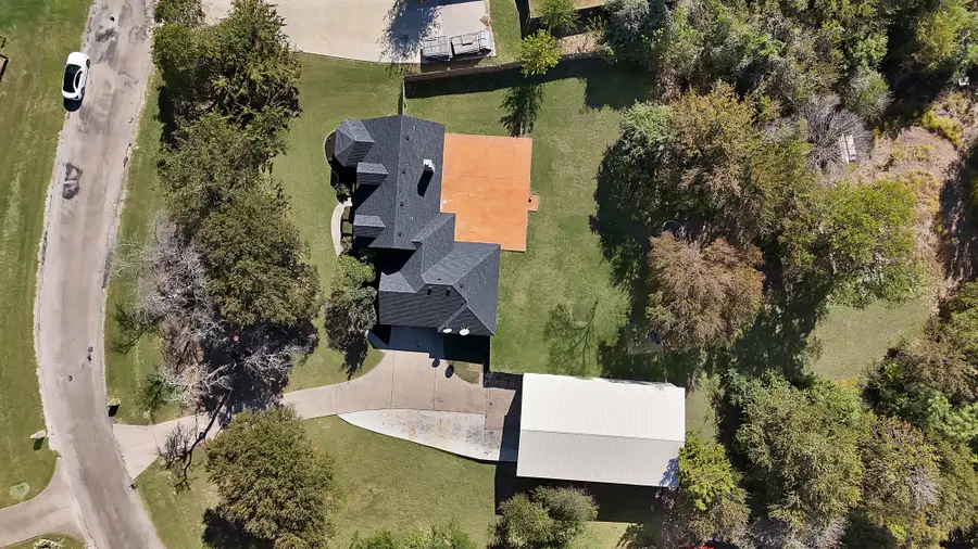 133 Miramar Circle, Weatherford, TX 76085 - Image #2