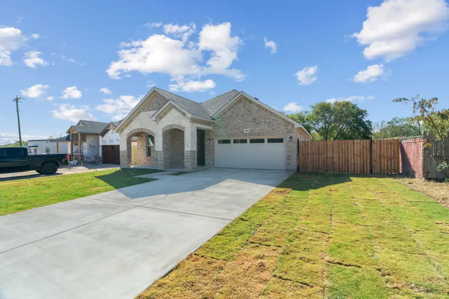 8811 Silver Creek Road, White Settlement, TX 76108 - Image #2