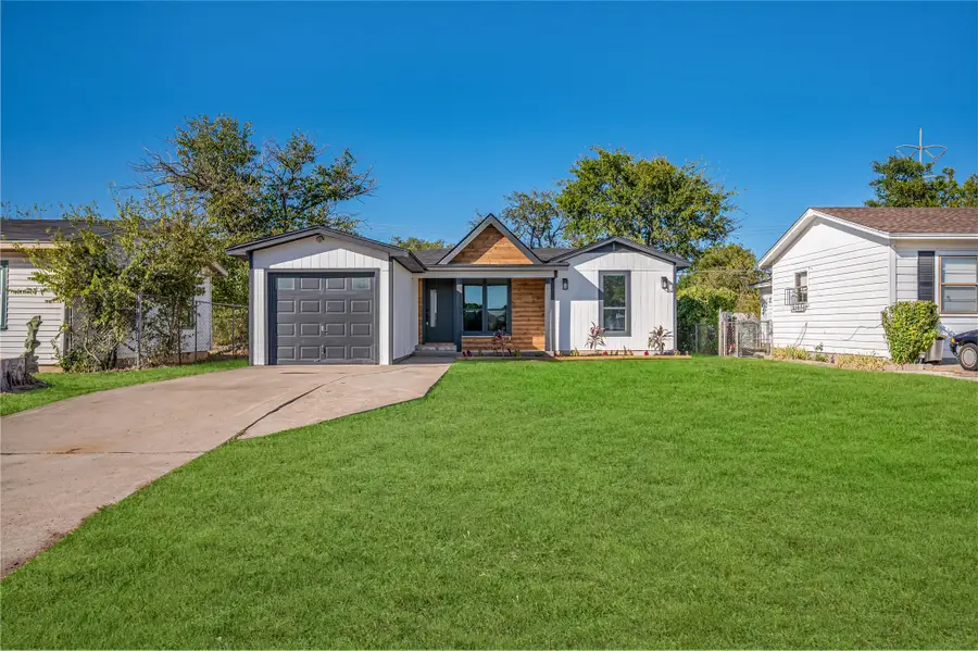 5608 Helmick Avenue, Fort Worth, TX 76107 - Image #3