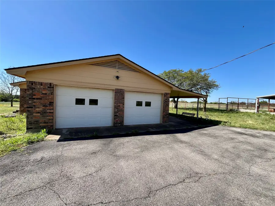 377a County Road 3244, Hico, TX 76457 - Image #2