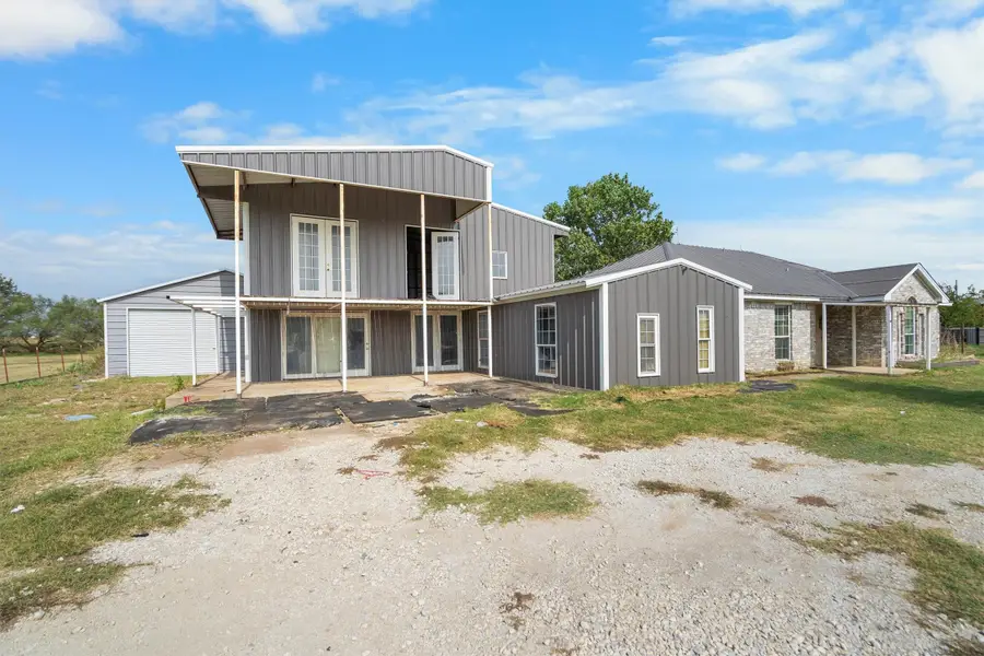 1937 E Spring Creek Road, Gainesville, TX 76240 - Image #3
