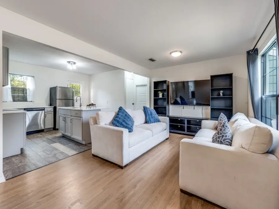 11528 Sinclair Avenue, Dallas, TX 75218 - Image #3