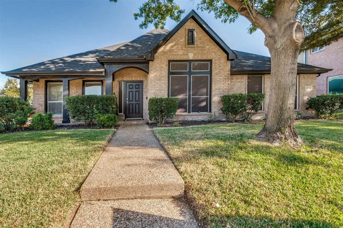 308 Parkview Drive, Trophy Club, TX 76262 - Image #1