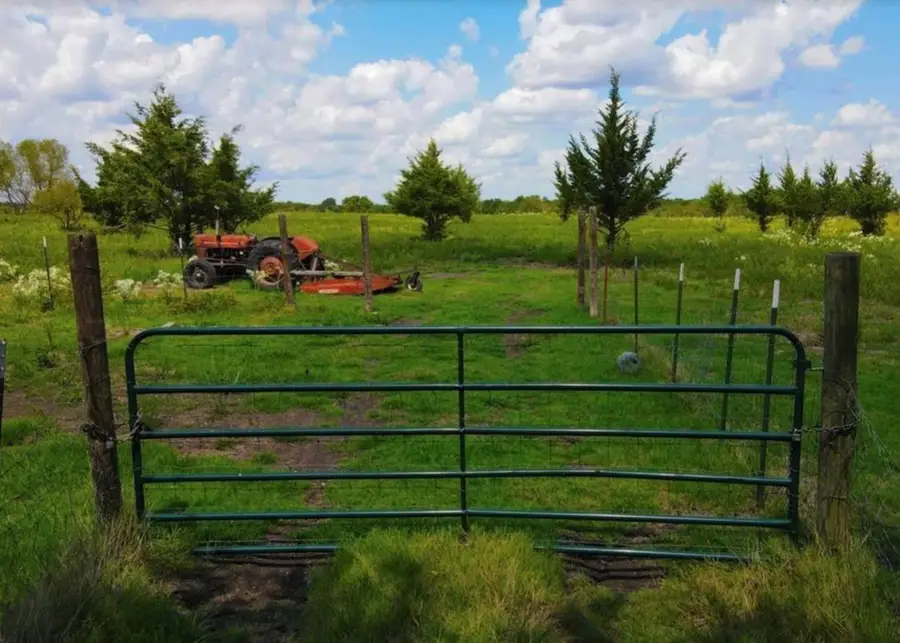 871 County Road 15190, Blossom, TX 75416 - Image #3