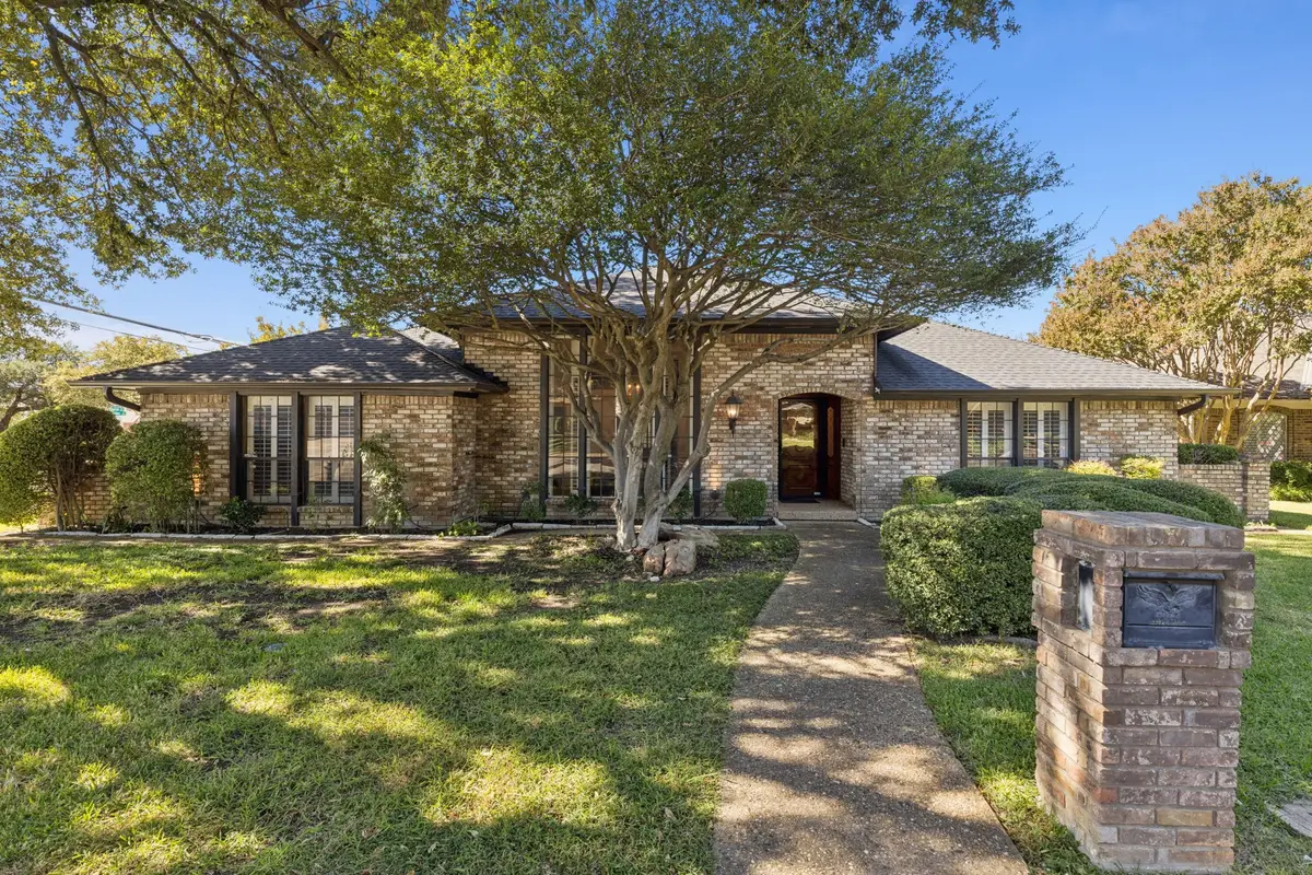 10101 Ashglen Circle, Dallas, TX 75238 - Image #1