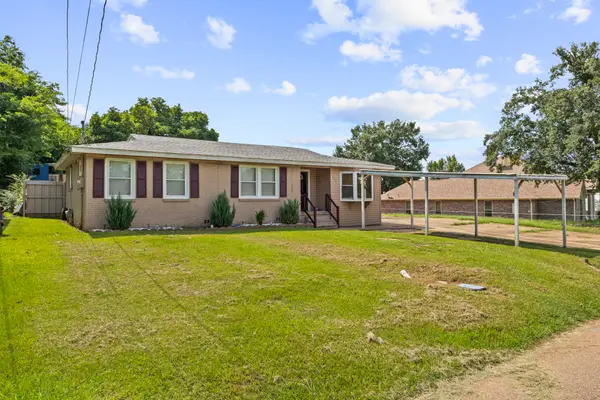 506 Short, Daingerfield, TX 75638
