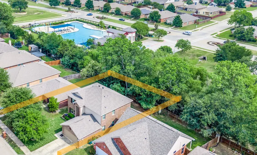 8924 Holliday Lane, Aubrey, TX 76227 - Image #3