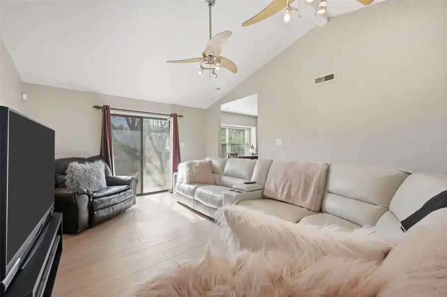 7728 Portman Avenue, Fort Worth, TX 76112 - Image #3