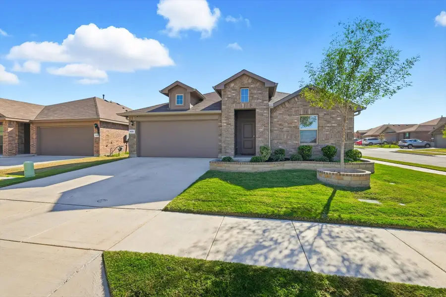 633 Captree Lane, Fort Worth, TX 76131 - Image #2