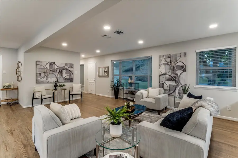 10115 Lanshire Drive, Dallas, TX 75238 - Image #3