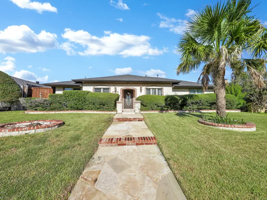 3015 Kensington Drive, Mesquite, TX 75150 - Image #2