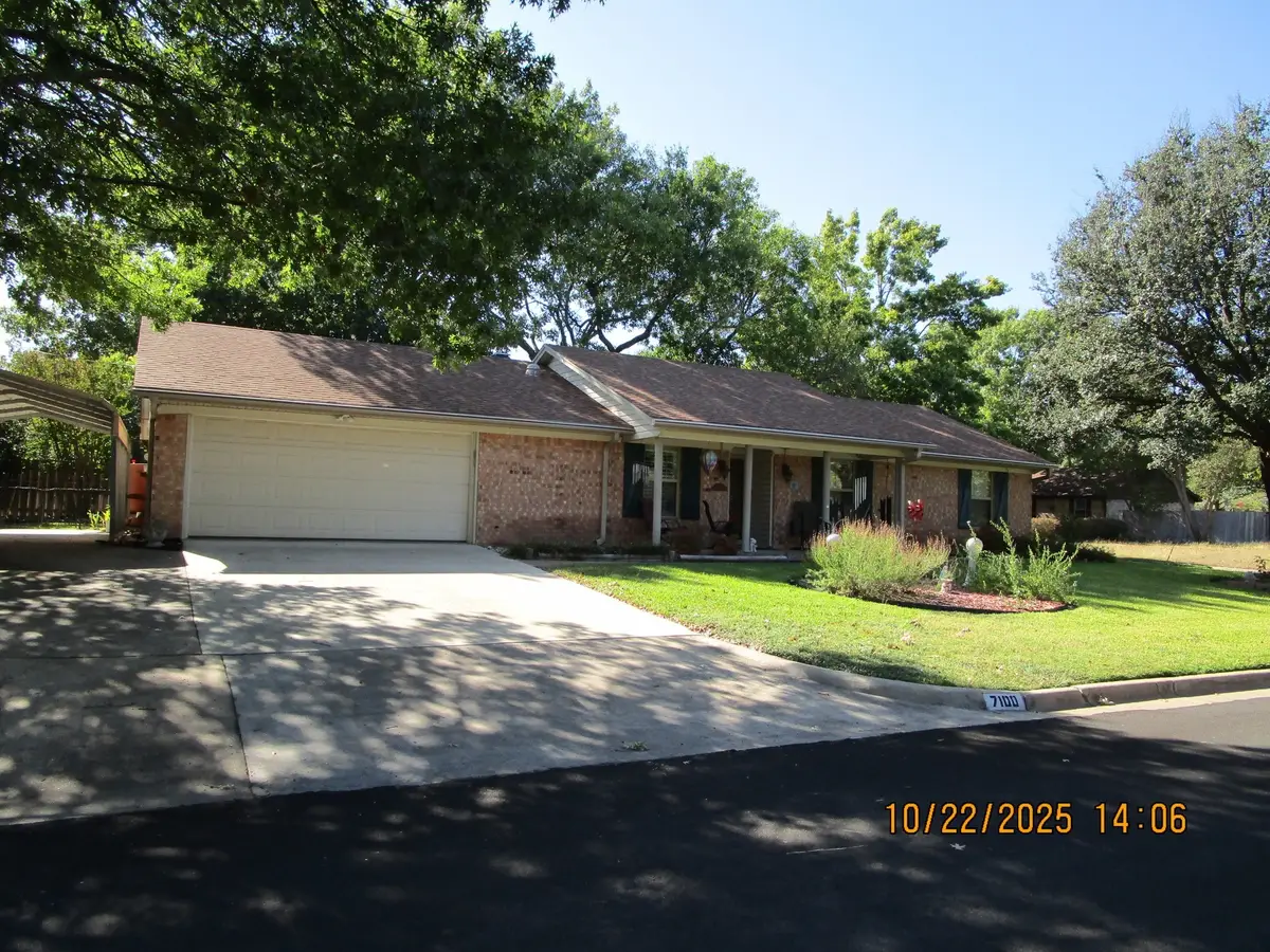 7100 Canterbury Drive, Waco, TX 76712 - Image #1