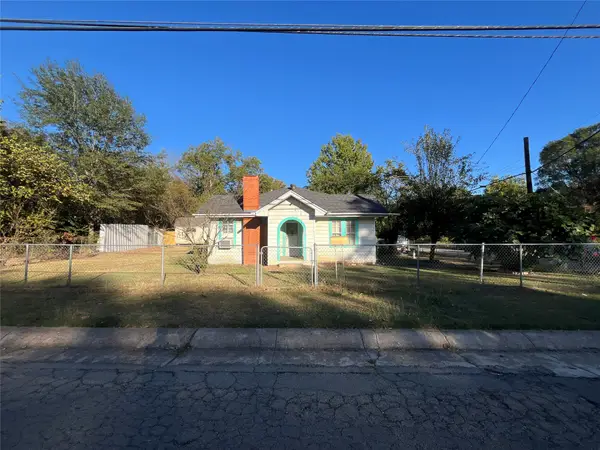 404 NE 17th Street, Paris, TX 75460