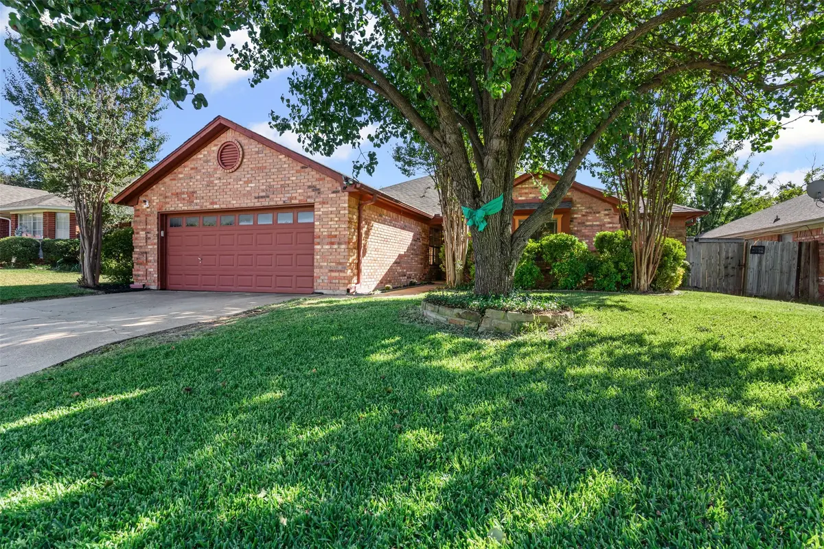 4841 Barberry Drive, Fort Worth, TX 76133 - Image #1