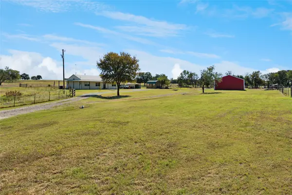 3499 S Fm 113, Millsap, TX 76066