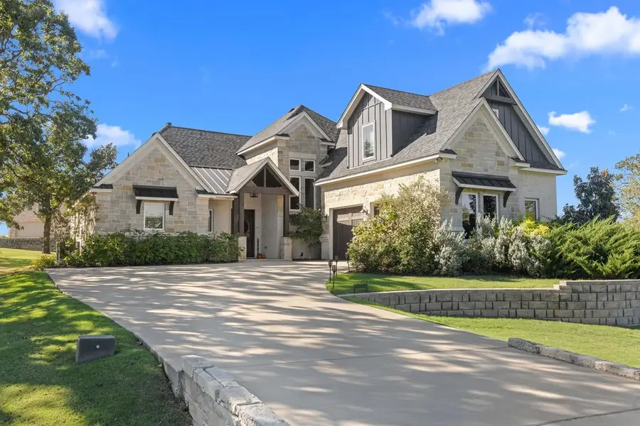 733 Coyote Creek Drive, Gordonville, TX 76245 - Image #2