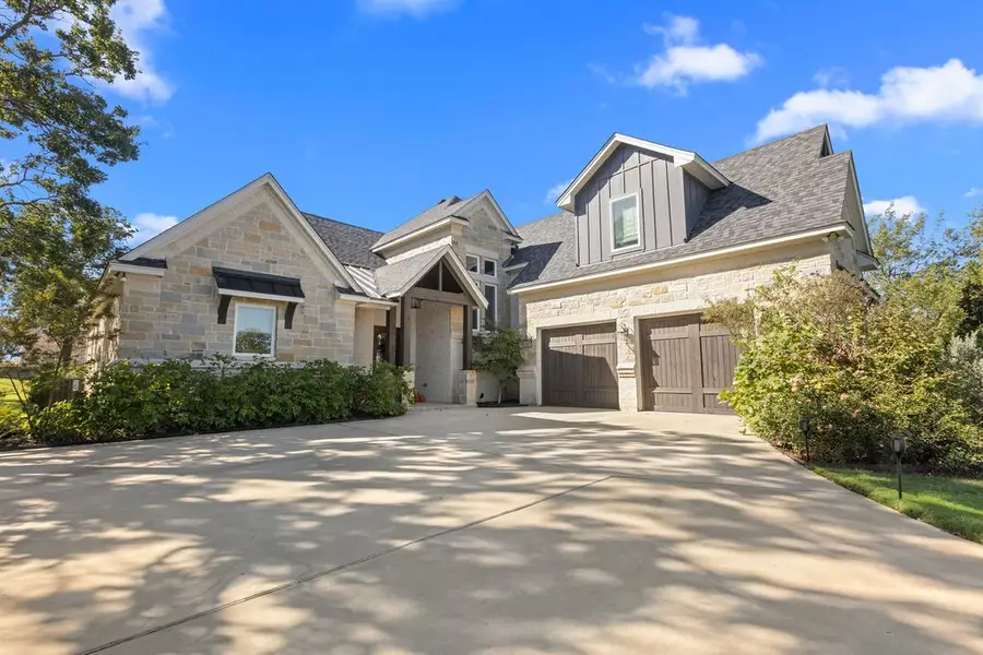 733 Coyote Creek Drive, Gordonville, TX 76245 - Image #3