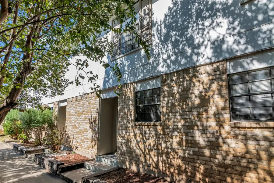 2903 Sappington Place, Fort Worth, TX 76116 - Image #2
