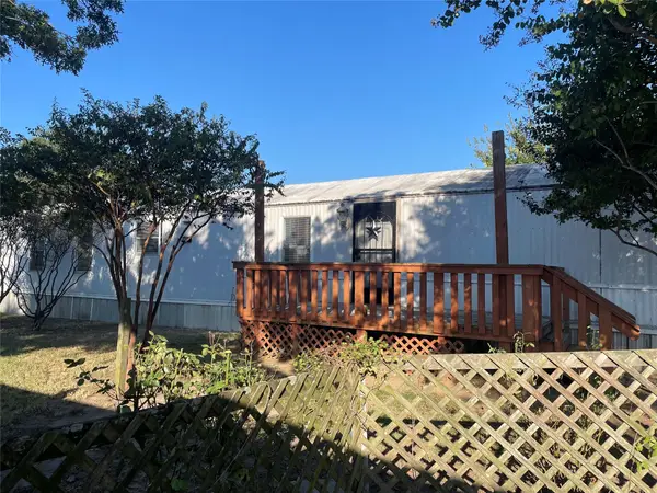 1221 Lorraine Lane, Kaufman, TX 75142