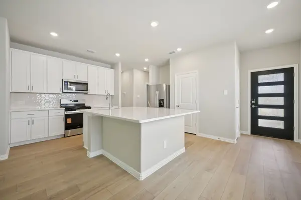 524 Clover Creek Drive, Princeton, TX 75071