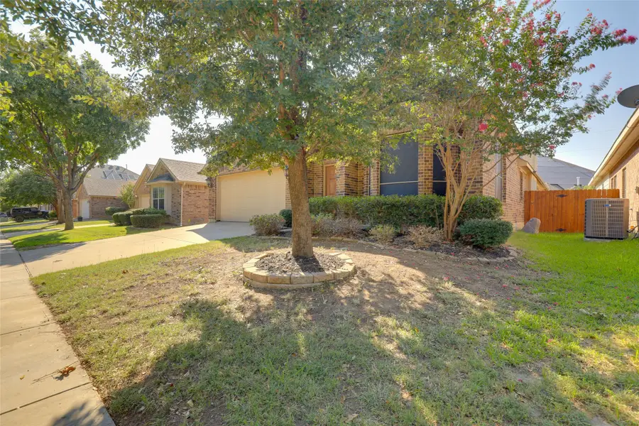 4502 Ridgeway Drive, Mansfield, TX 76063 - Image #3
