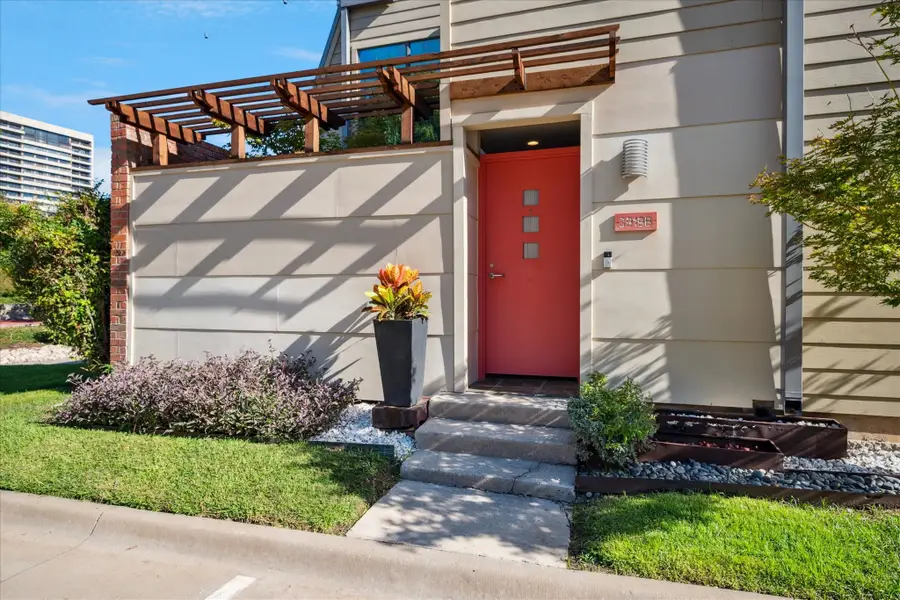 3919 Buena Vista Street #B, Dallas, TX 75204 - Image #3