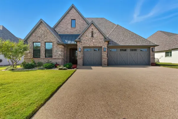 6627 Pinehurst Drive, Granbury, TX 76049