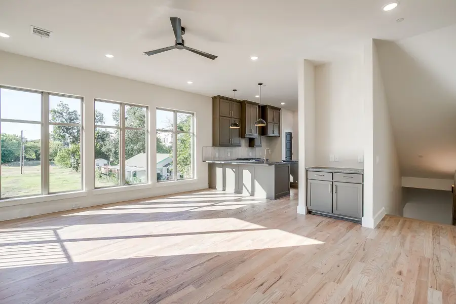 2824 Weisenberger Street #100, Fort Worth, TX 76107 - Image #3