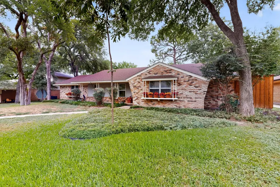 1802 Westminster Drive, Grand Prairie, TX 75050 - Image #3