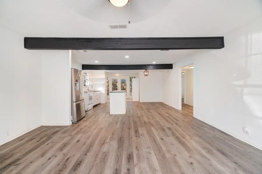 2413 Simpson Street, Paris, TX 75460 - Image #2