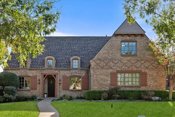2112 Westchester Drive, Mansfield, TX 76063