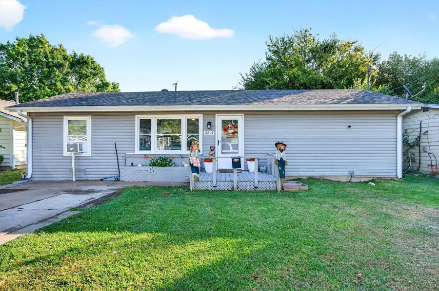 2321 N Shannon Street, Sherman, TX 75092 - Image #2